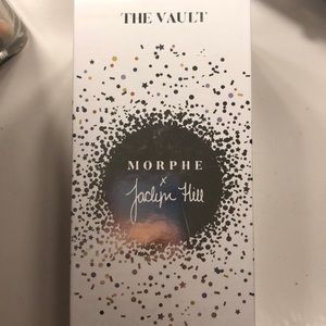 Jaclyn hill vault collection